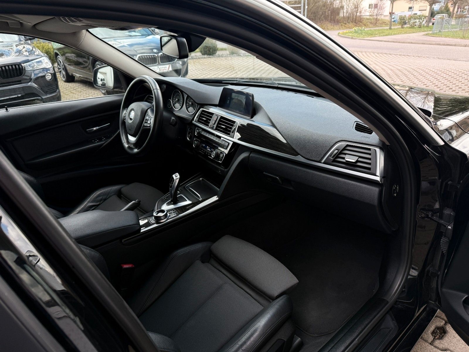 BMW 320d Touring Aut. Kamera eSitze HeadUp LED 18" foto 15