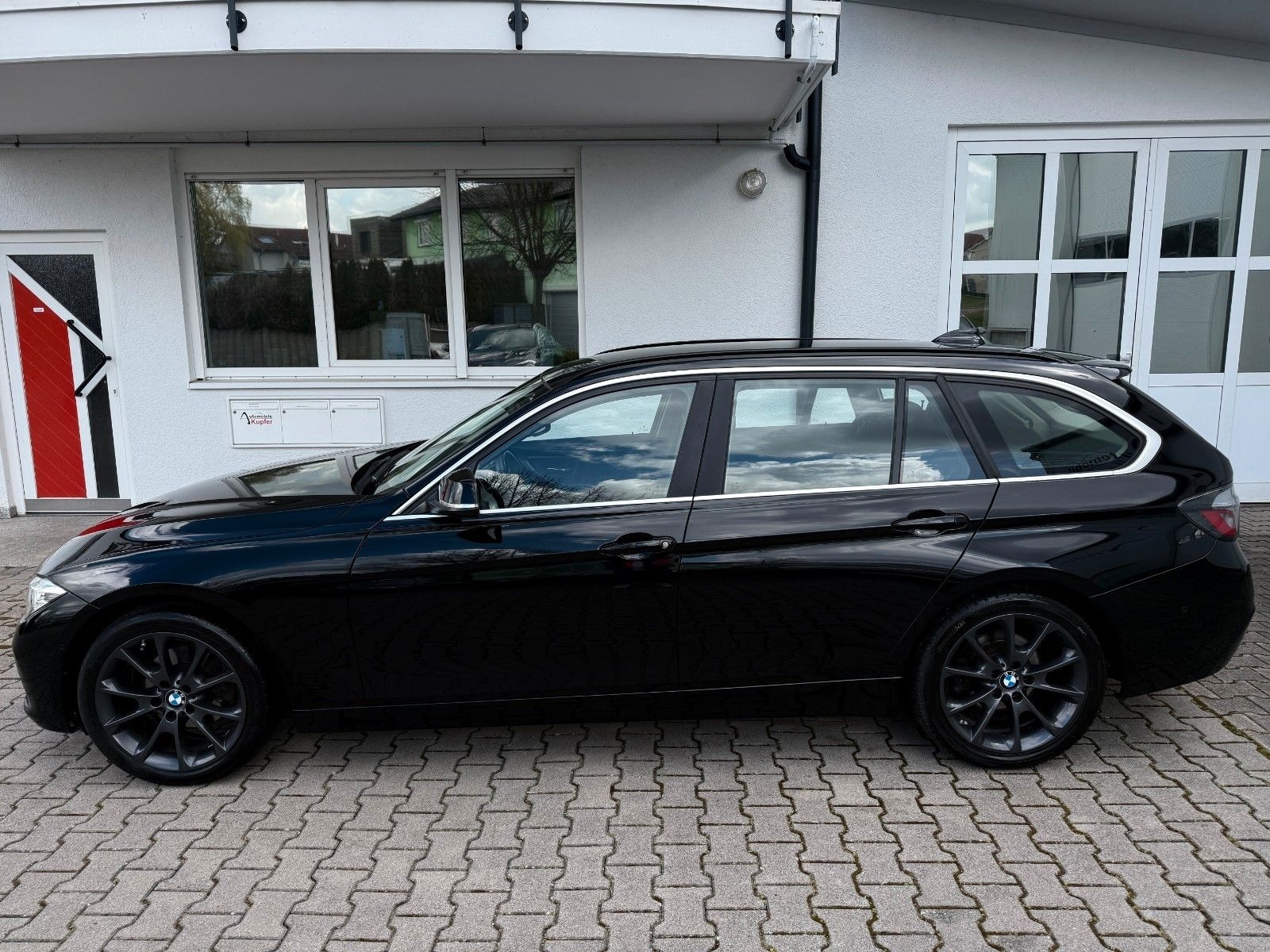 BMW 320d Touring Aut. Kamera eSitze HeadUp LED 18" foto 4
