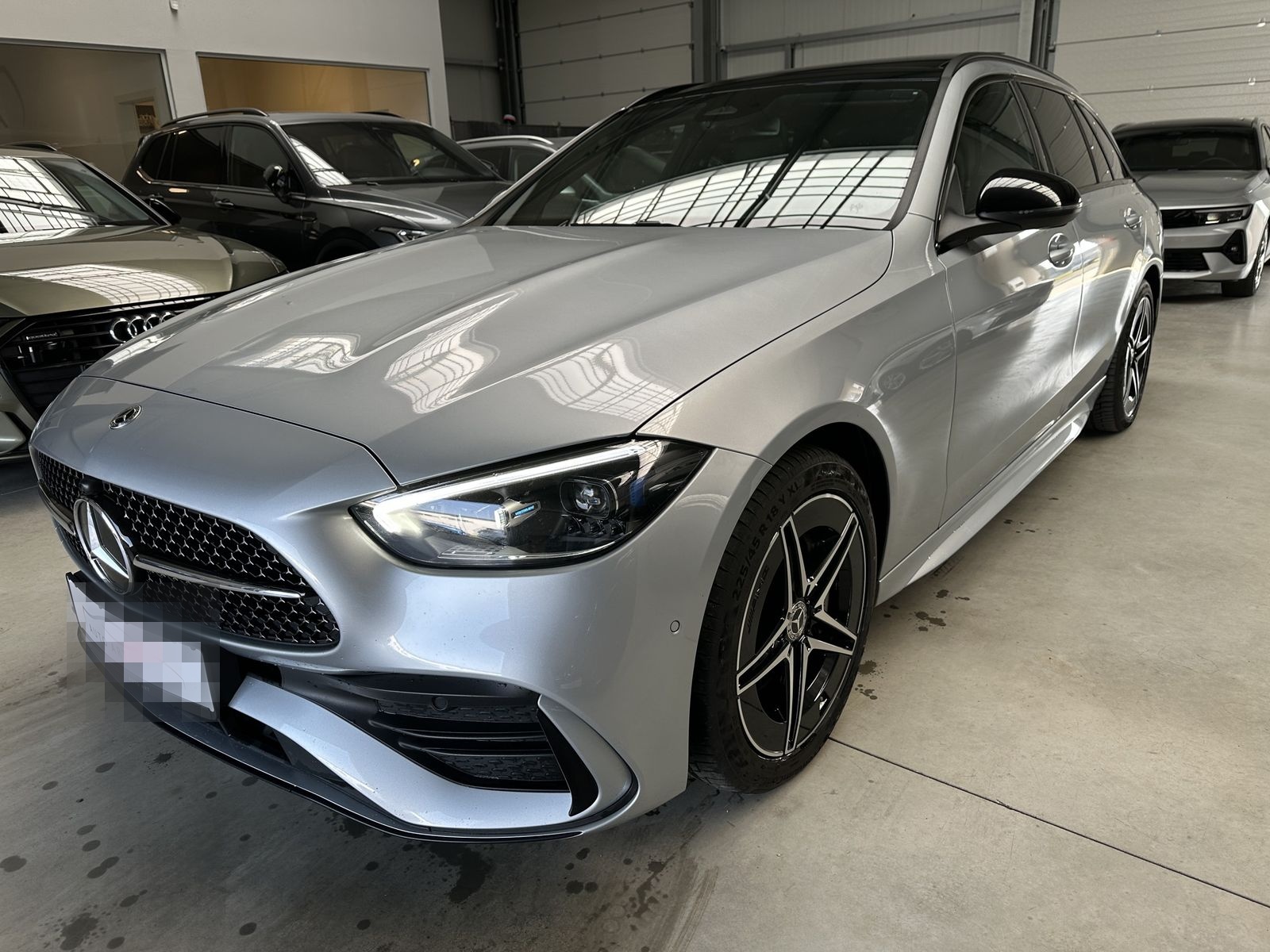 Mercedes-Benz C 300 eT Amg Navi LED Pano AHK SHZ HUD foto 3