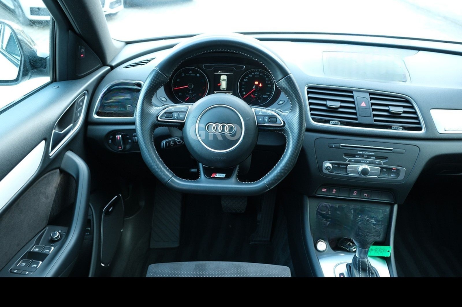 Audi Q3 2.0 TFSI quattro S-tr."3xS-Line"Compet."LED" foto 27