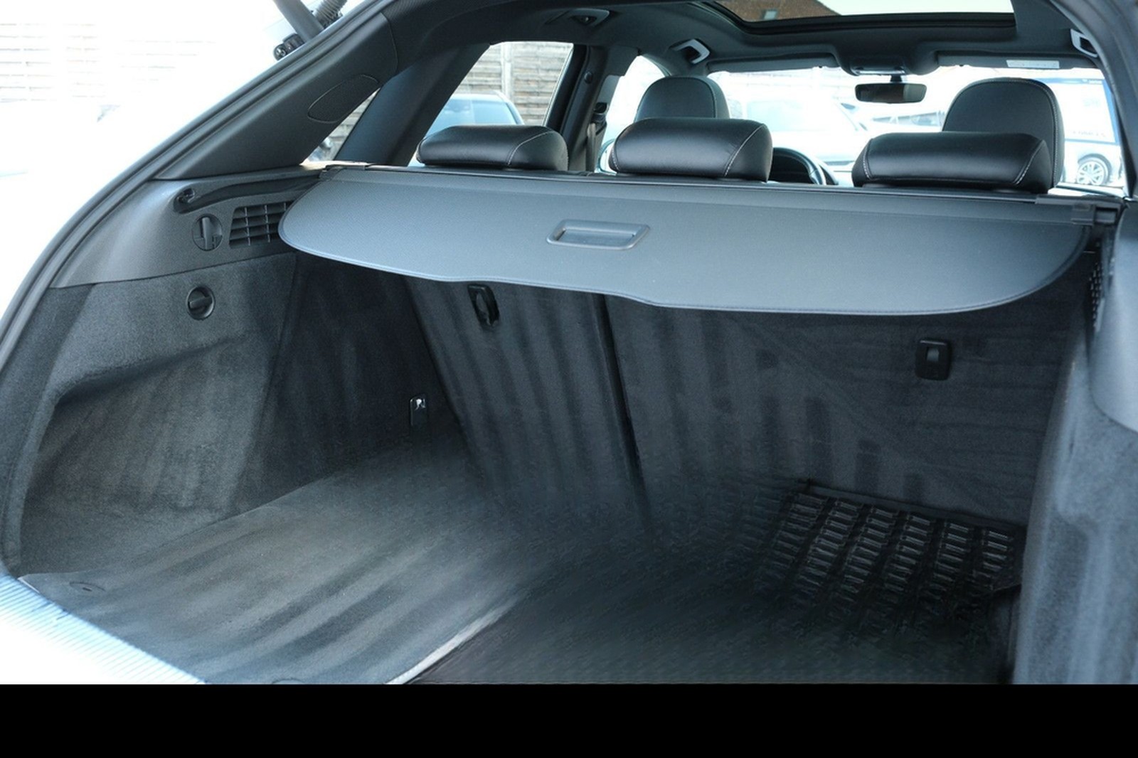 Audi Q3 2.0 TFSI quattro S-tr."3xS-Line"Compet."LED" foto 48
