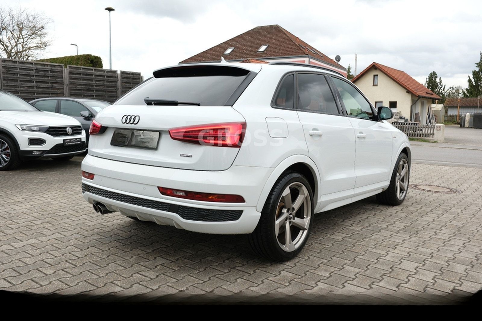 Audi Q3 2.0 TFSI quattro S-tr."3xS-Line"Compet."LED" foto 6