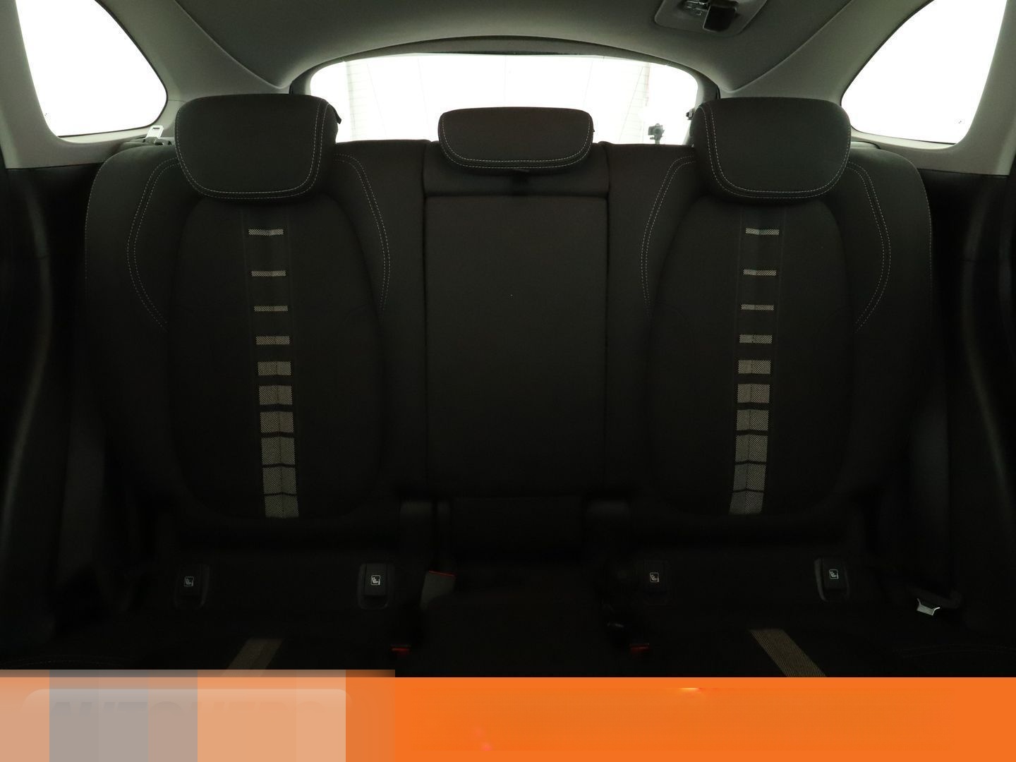 BMW X1 xDrive 20i Advantage Aut.*NAVI*LED*TEMPO*PDC* foto 16