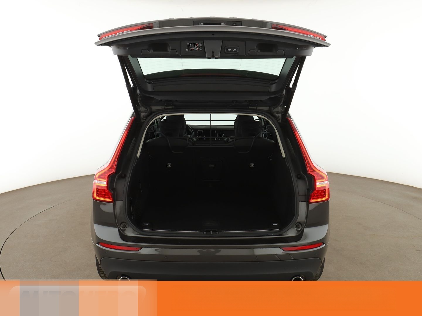 Volvo XC60 2.0 D4 Momentum Pro 2WD Aut.*NAVI*LED*PDC* foto 17