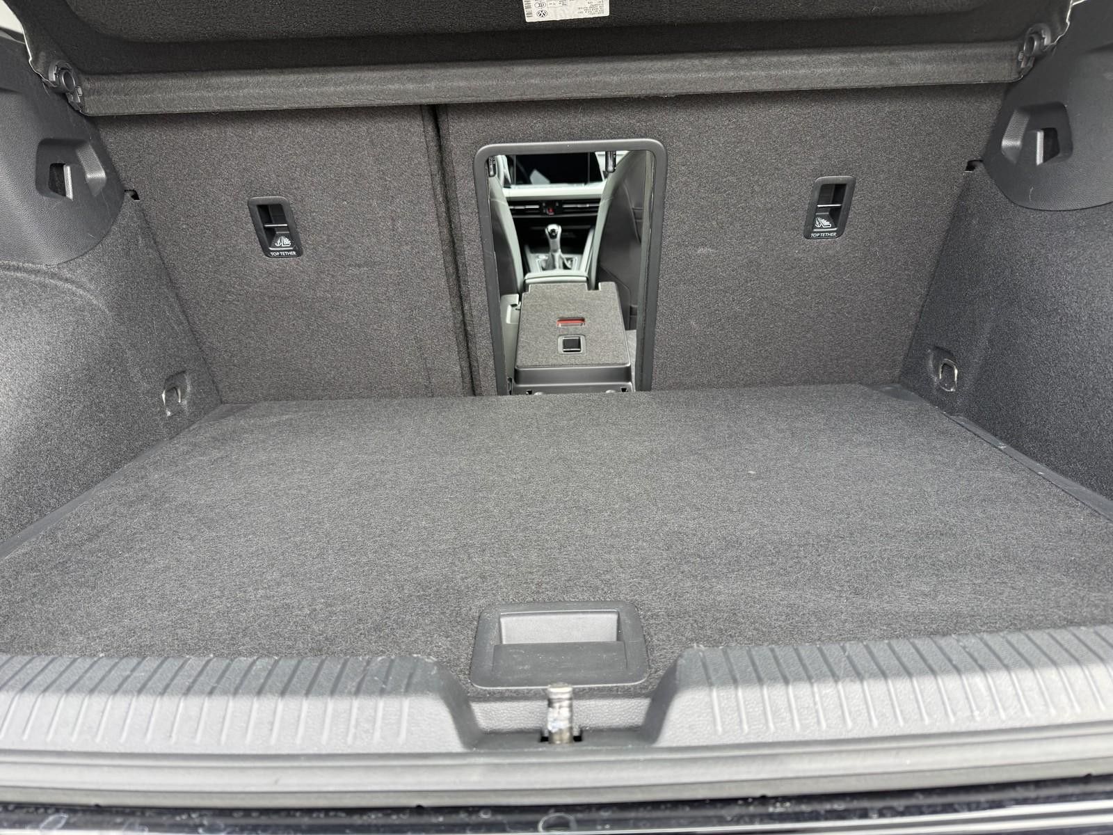 Volkswagen Golf VIII 1.5 TSI "LIFE" ACT/LED-SCHEINWERFER/AI foto 14