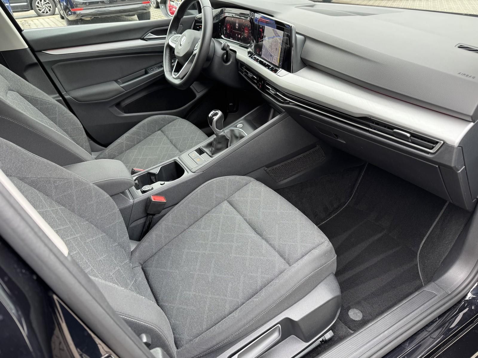 Volkswagen Golf VIII 1.5 TSI "LIFE" ACT/LED-SCHEINWERFER/AI foto 7