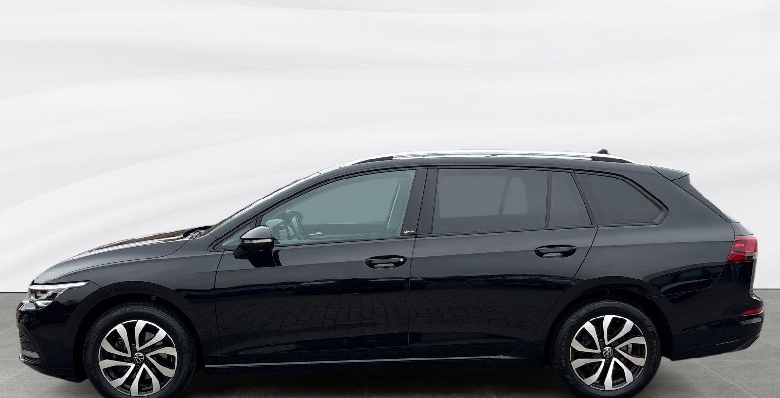 Volkswagen Golf Variant VIII 1.0 eTSI Avtice DSG ACC foto 2