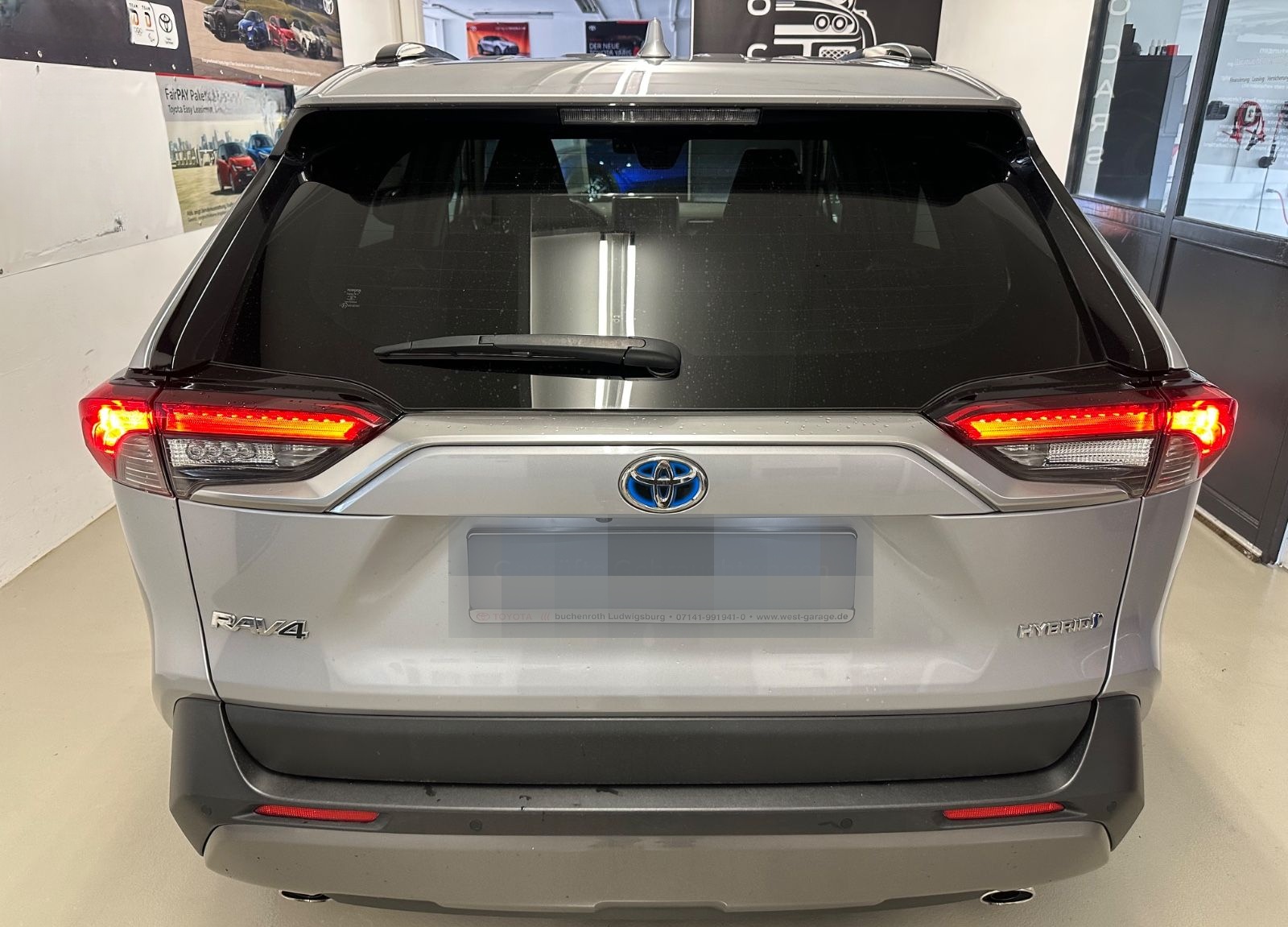 Toyota RAV4 Hybrid Club foto 5