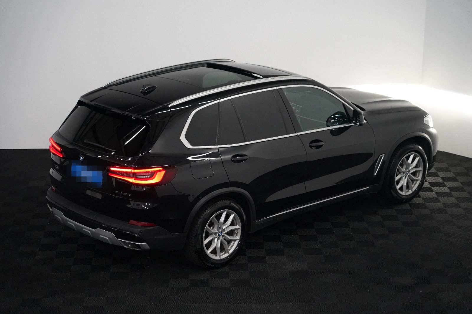 BMW X5 xDrive 30d xLine LASER HUD LEDER AHK Kamera foto 10