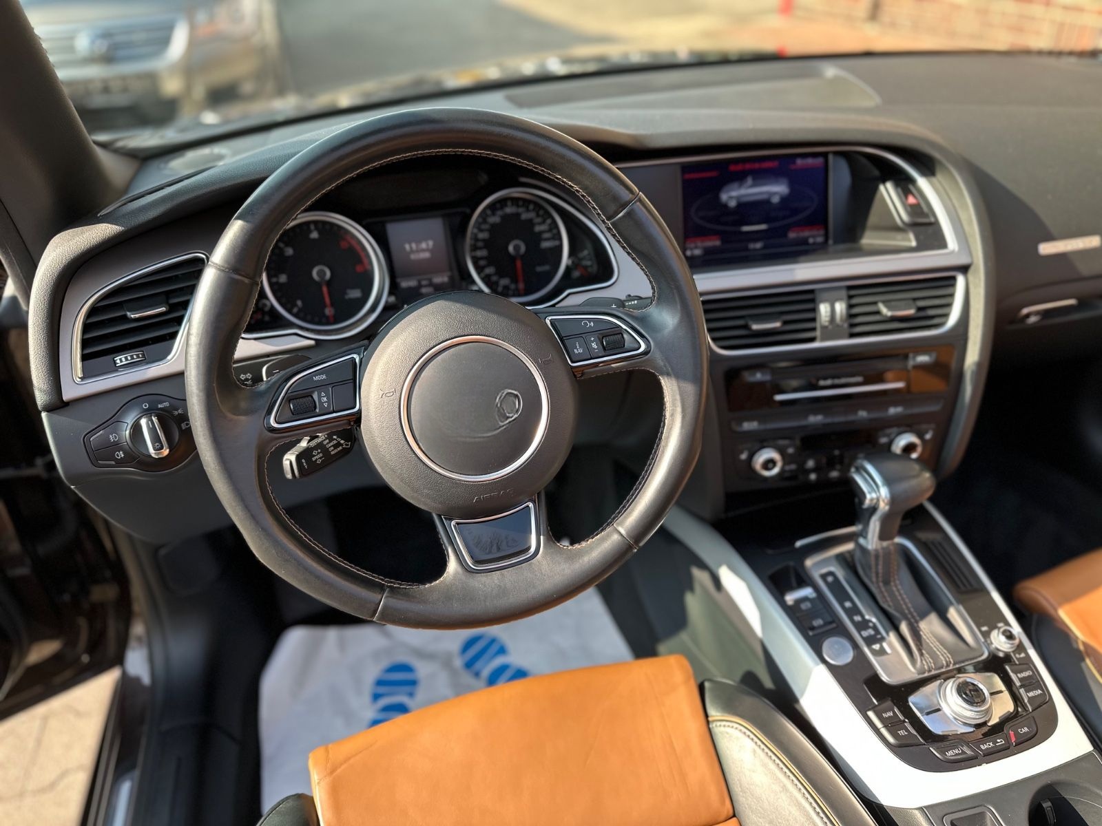 Audi A5 Cabriolet 3.0 TDI quattro foto 10