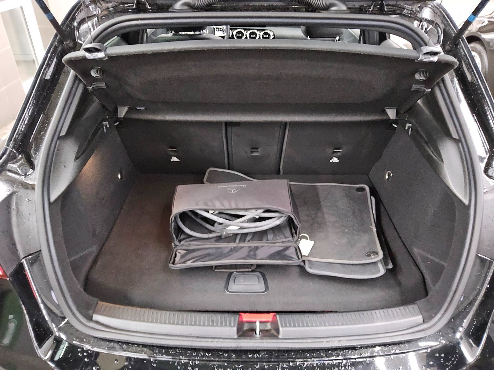 Mercedes-Benz A 250 e Progressive T-Leder Navi LED Pano AHK foto 13