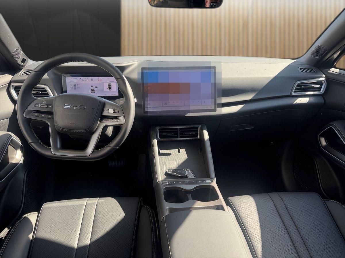 BYD Atto 2 DM-i Boost foto 11