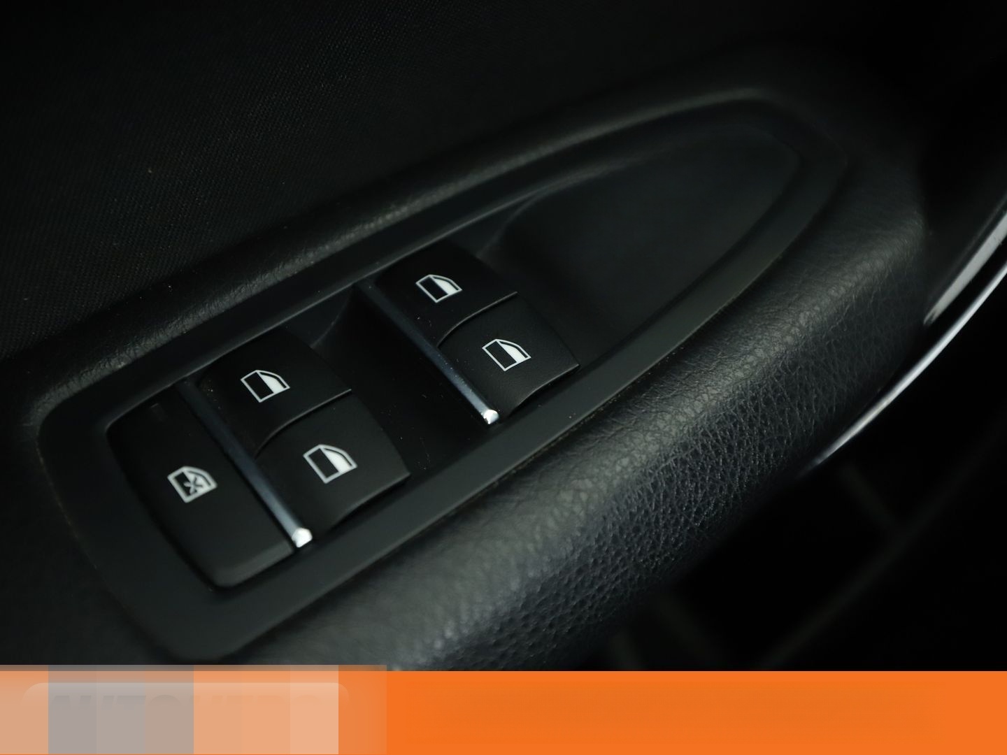 BMW 1er 120d Sport Line Aut.*NAVI*TEMPO*LED*PDC*SHZ* foto 24