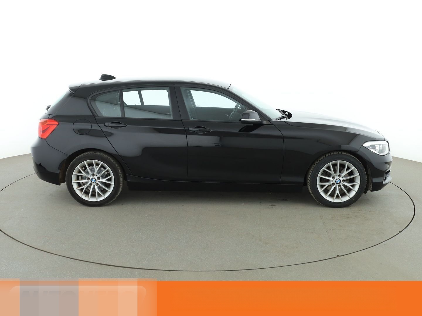 BMW 1er 120d Sport Line Aut.*NAVI*TEMPO*LED*PDC*SHZ* foto 7