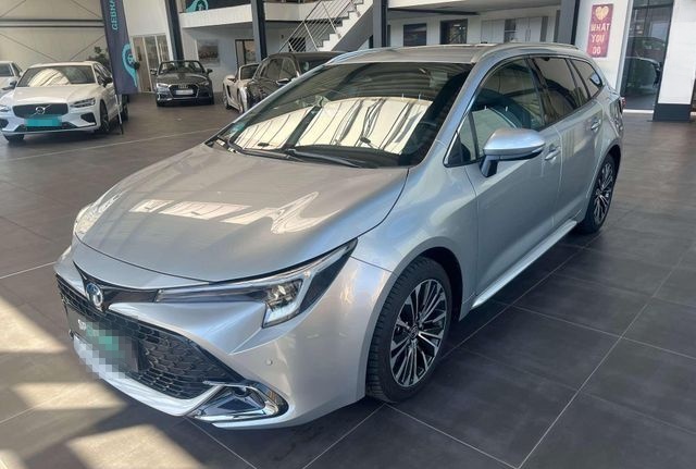 Toyota Corolla Hybrid Team Deutschland foto 4