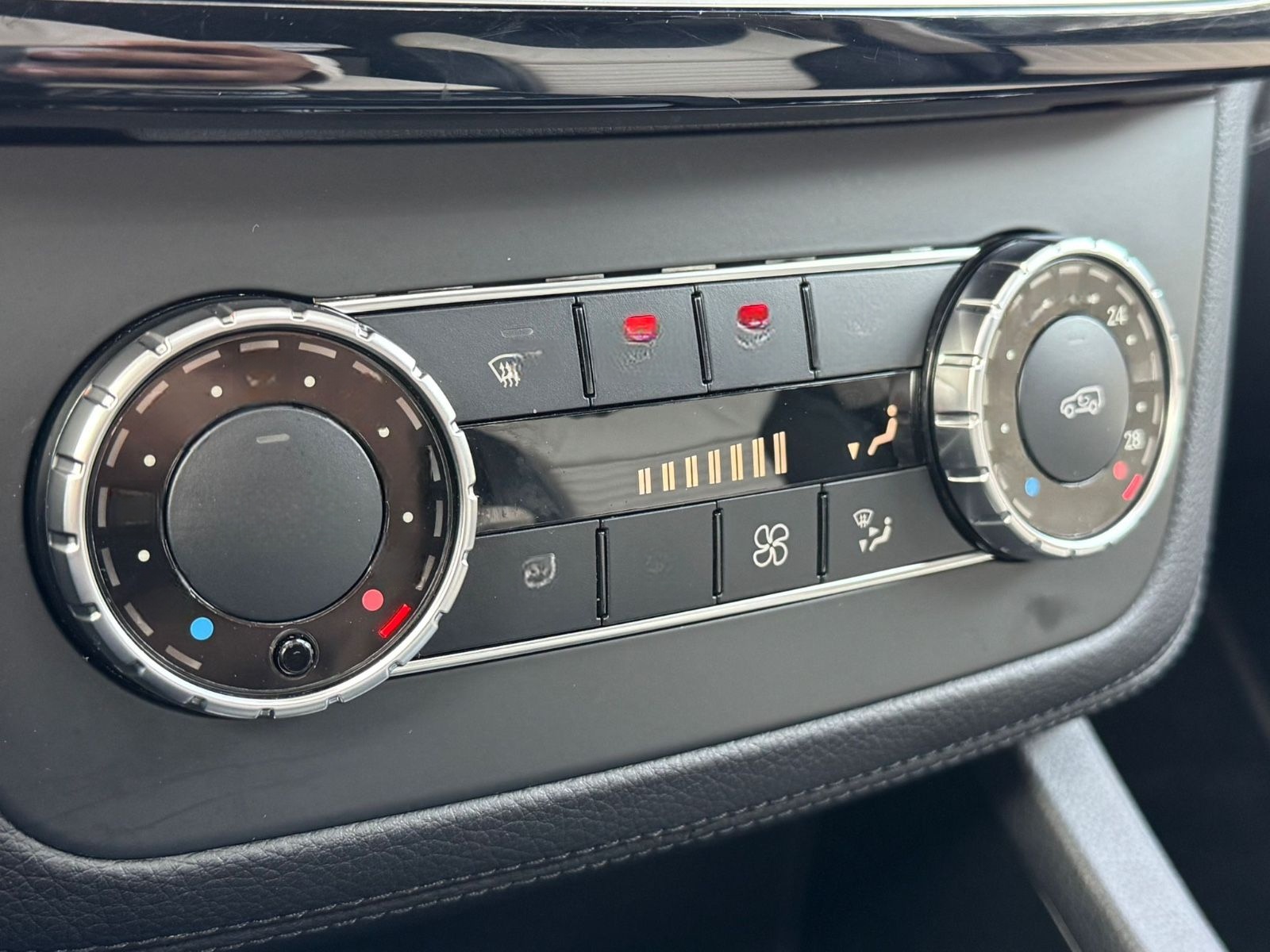 Mercedes-Benz GLE 350 d 4Matic AMG-LINE,LEDER-BI COLOR,360°KAM foto 18