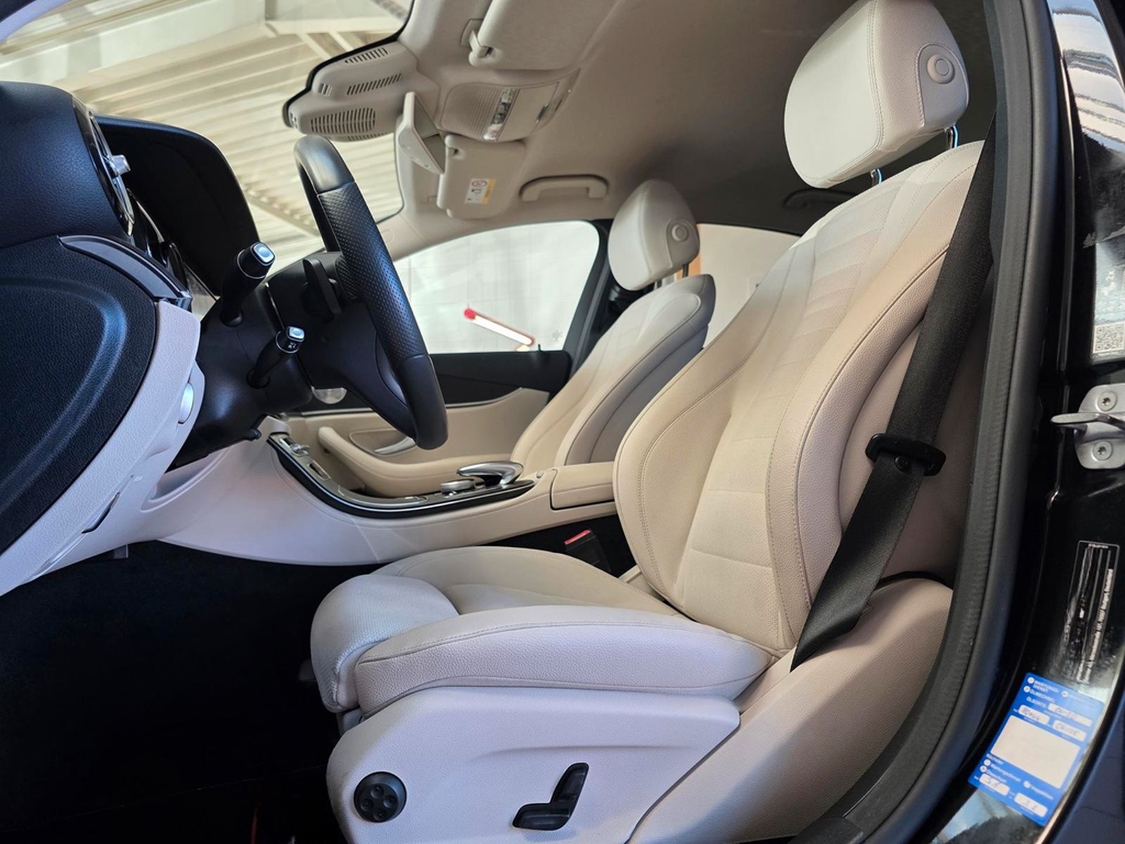 Mercedes-Benz E200 Lim. AMG/Burmester/Airmatic/HuD/Multibeam foto 14