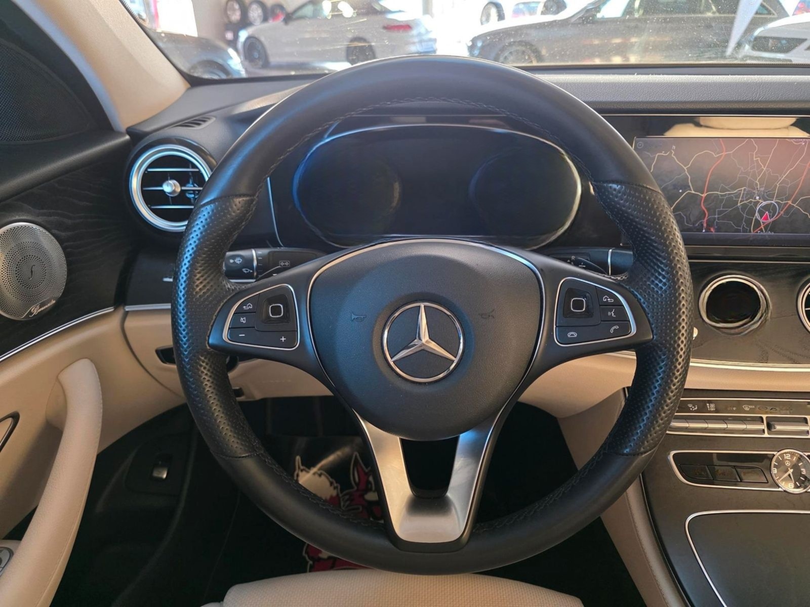 Mercedes-Benz E200 Lim. AMG/Burmester/Airmatic/HuD/Multibeam foto 17
