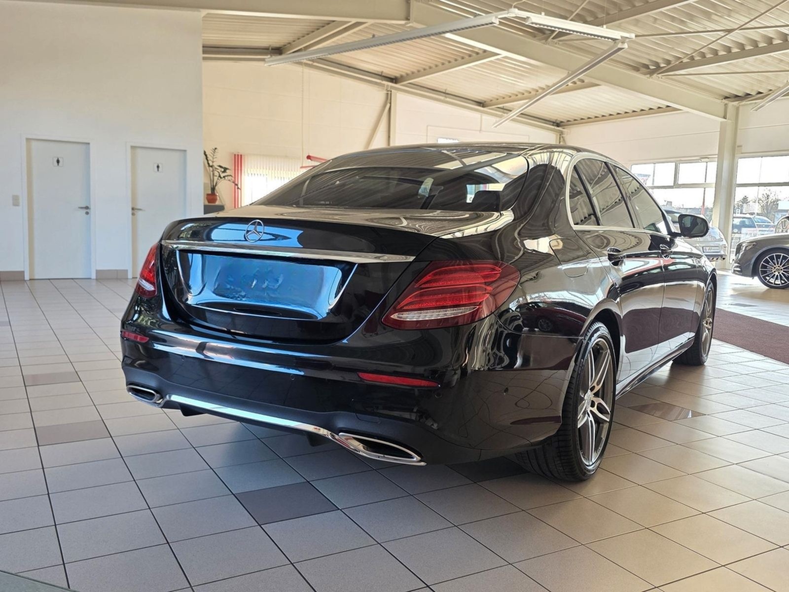 Mercedes-Benz E200 Lim. AMG/Burmester/Airmatic/HuD/Multibeam foto 9