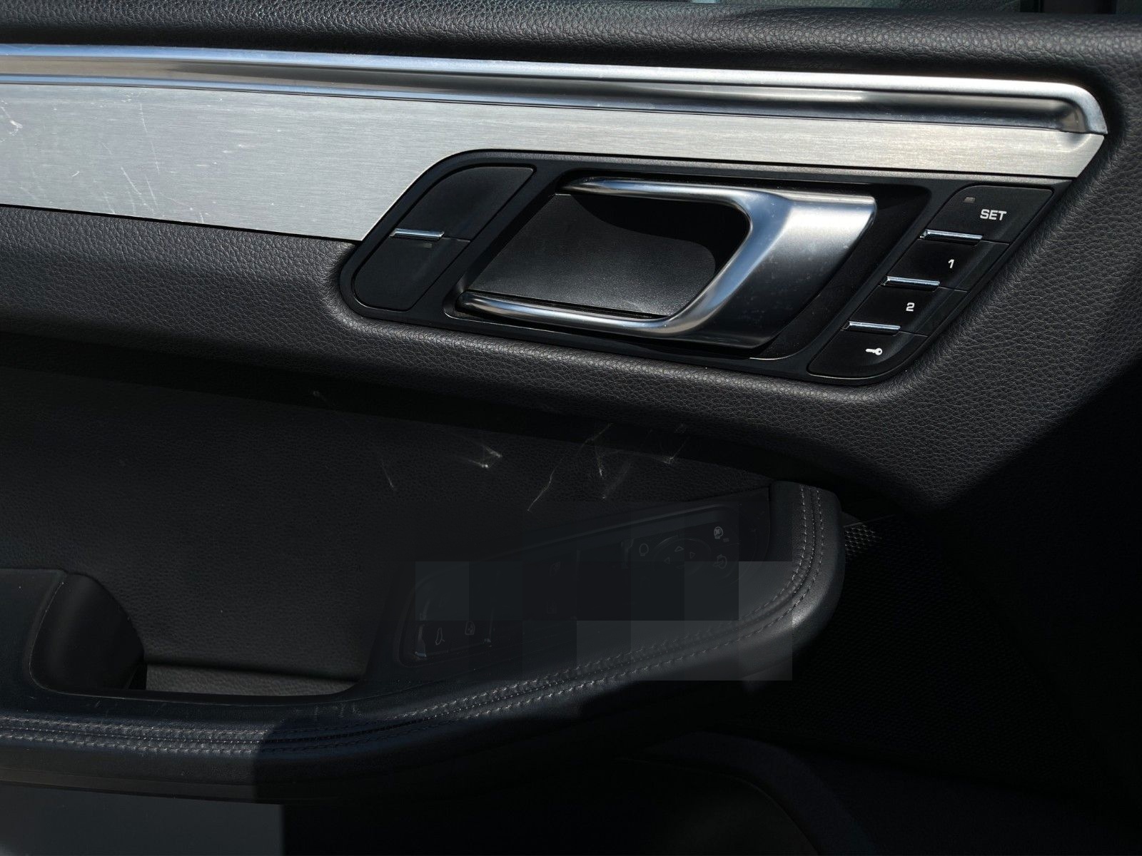 Porsche Macan Turbo Lenkradhz. | Panorama | Kamera foto 12