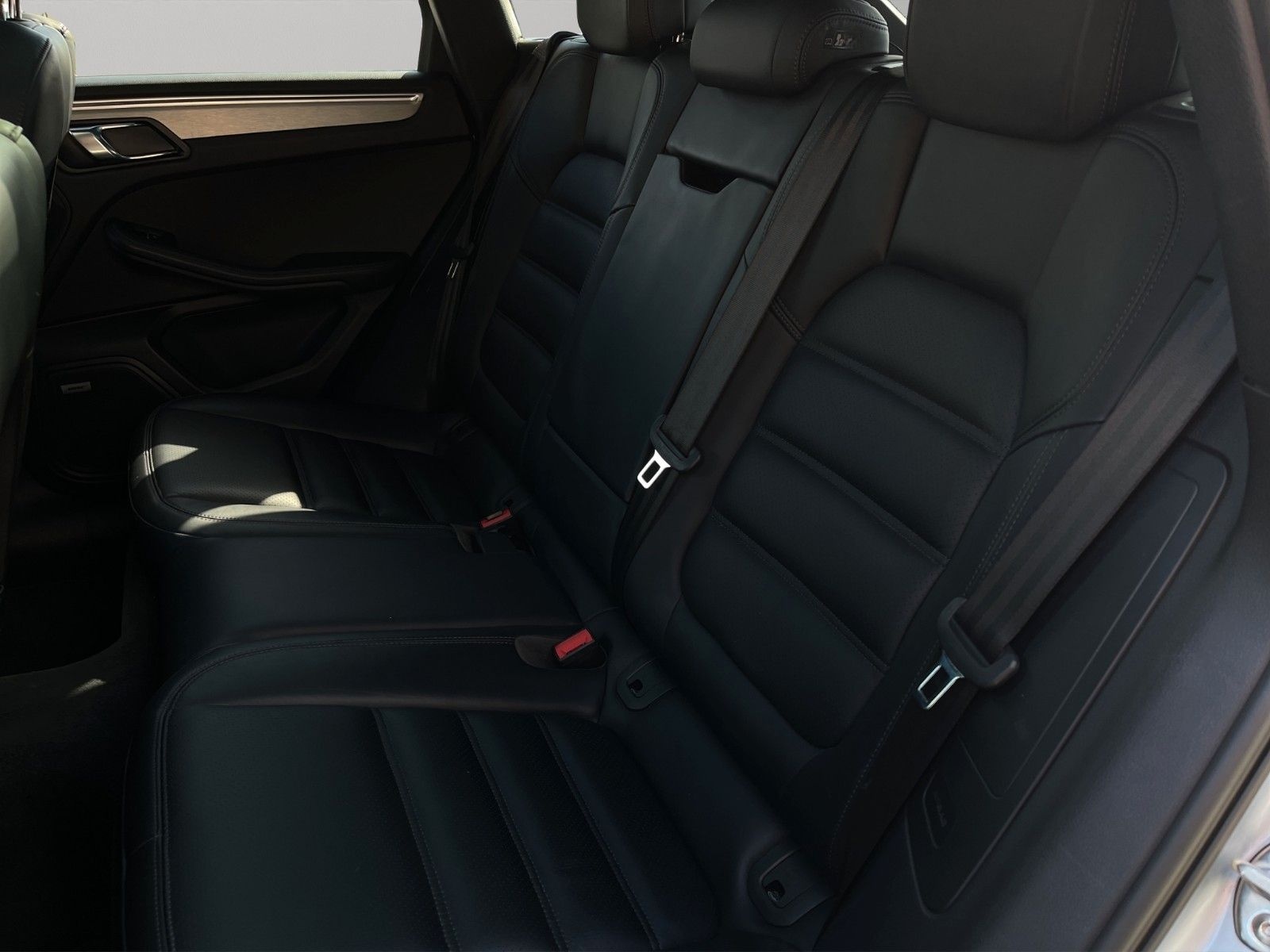 Porsche Macan Turbo Lenkradhz. | Panorama | Kamera foto 13