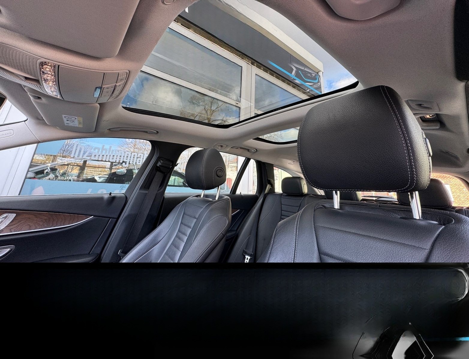 Mercedes-Benz E 400 T-Modell 4Matic*NAVI*PANO*AHK*LED* foto 11