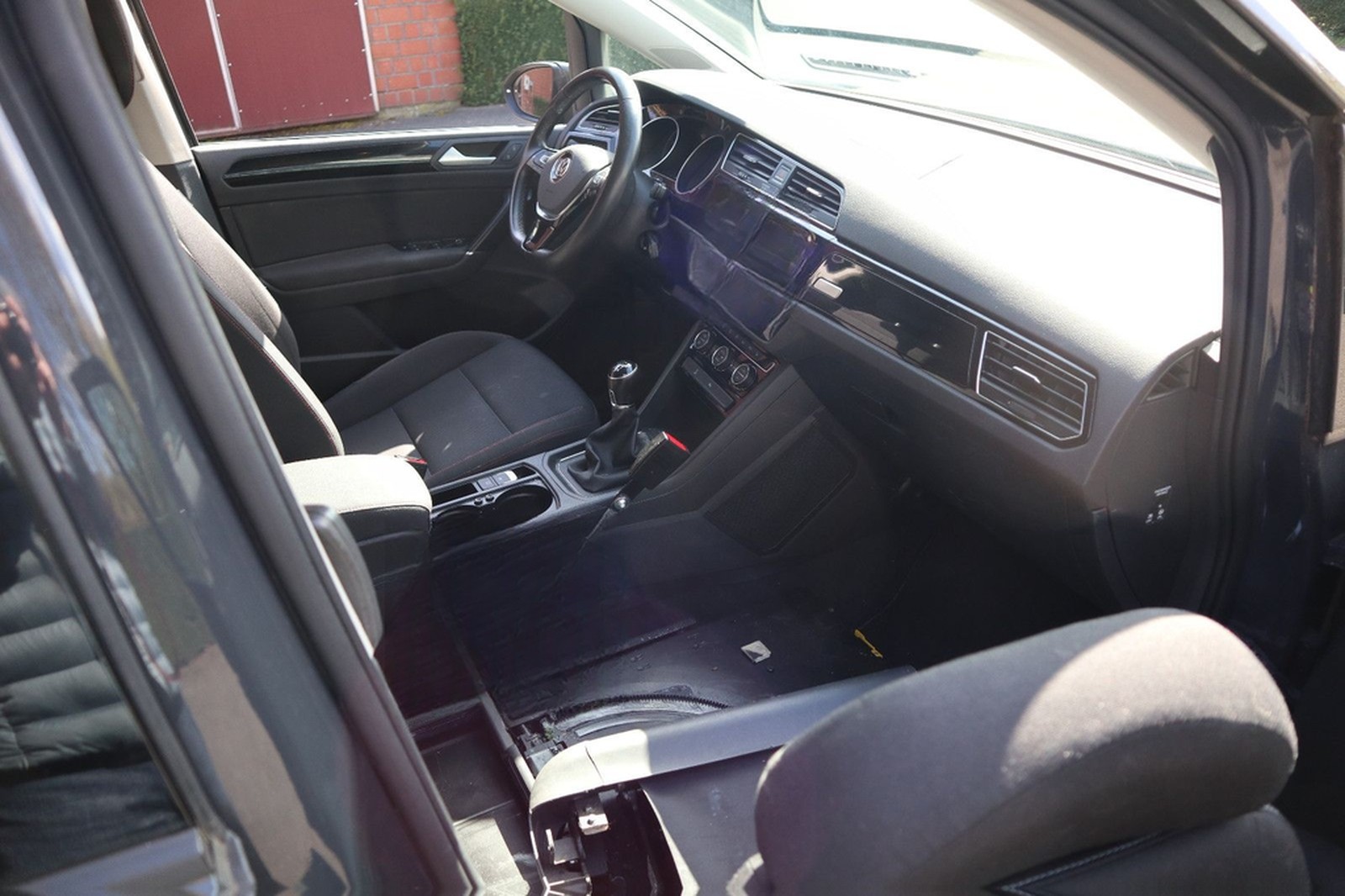 Volkswagen Touran 1.2 TSI SOUND*elek. Recaro Drehsitz*AHK* foto 11