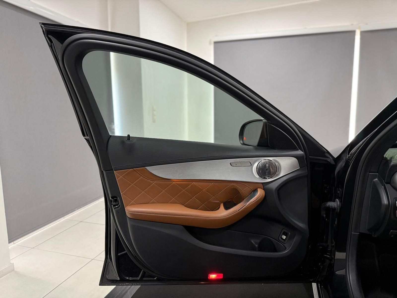 Mercedes-Benz C 43 AMG T 4M *PANO*AMBI*DESIGNO*AMG PERF. AGA* foto 16