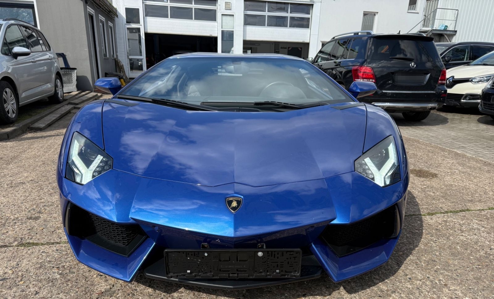 Lamborghini Aventador LP 700 4 foto 2