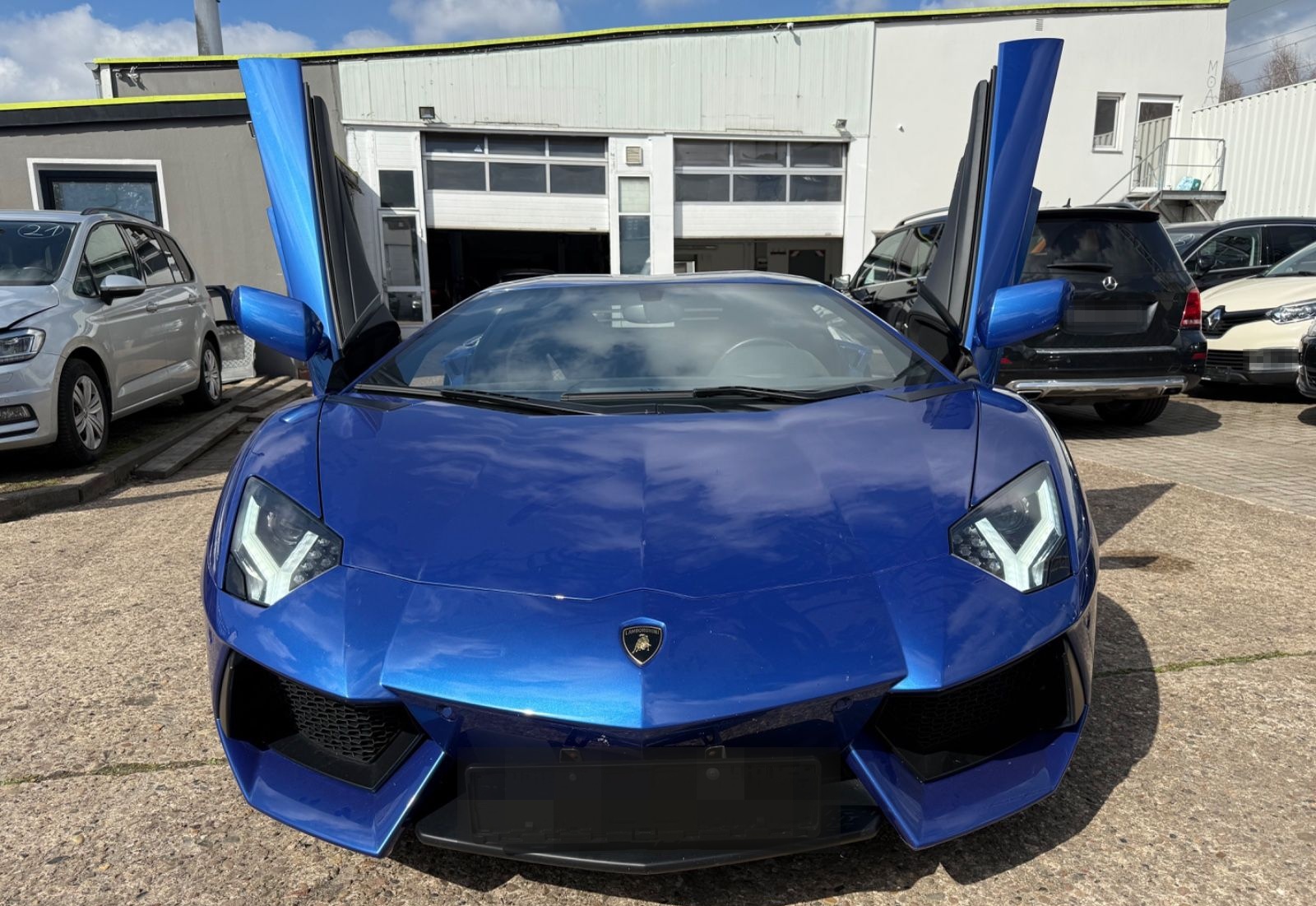 Lamborghini Aventador LP 700 4 foto 11