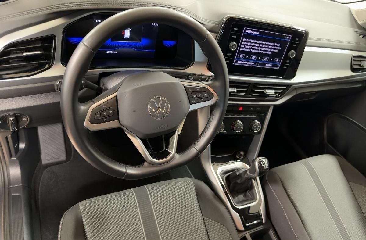 Volkswagen T-Roc LIFE 1.0 TSI SHZ APP-C. KLIMA LED foto 9