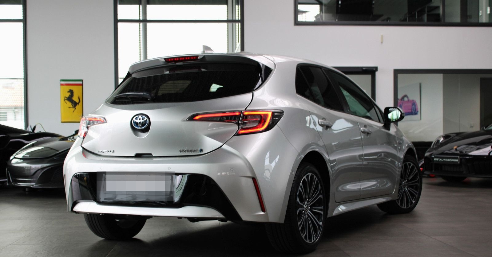 Toyota Corolla Hybrid 1.8 VVT-i *  Team D * 1.Hand! foto 17