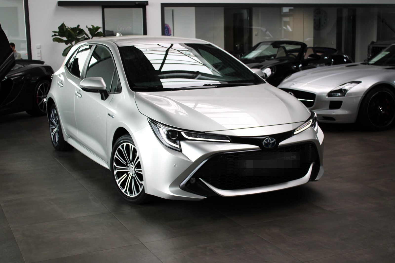 Toyota Corolla Hybrid 1.8 VVT-i *  Team D * 1.Hand! foto 19