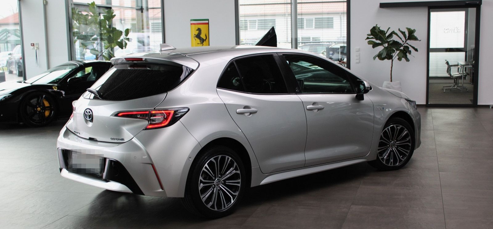 Toyota Corolla Hybrid 1.8 VVT-i *  Team D * 1.Hand! foto 9
