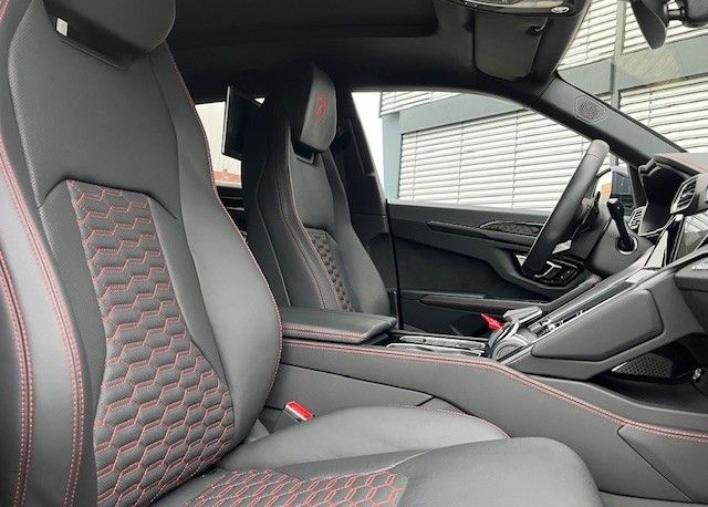 Lamborghini Urus HUD NIGHT VISION B&O 23" REAR SEAT-ENTER. foto 24