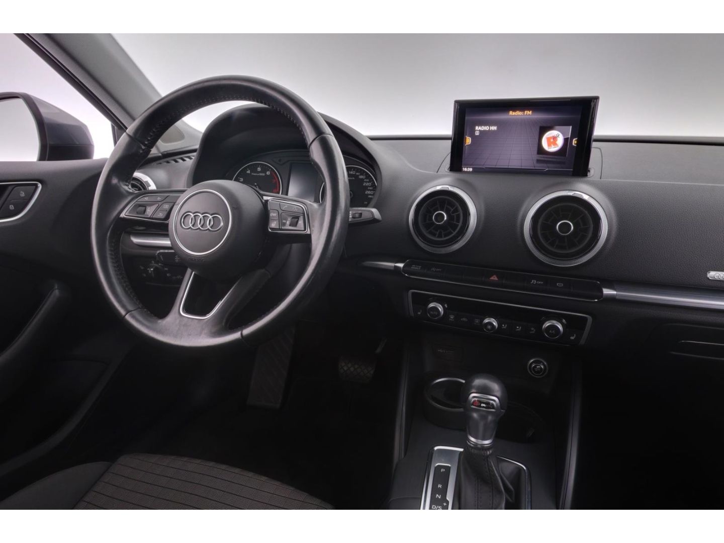 Audi A3 40 TFSI S-tronic S Line LED+Carplay+AHK+PDC+T foto 12