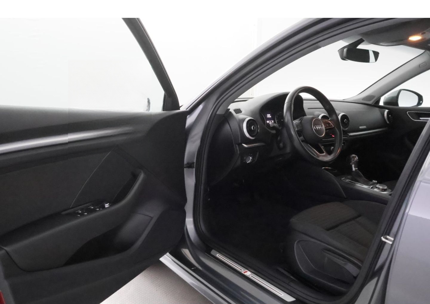 Audi A3 40 TFSI S-tronic S Line LED+Carplay+AHK+PDC+T foto 16