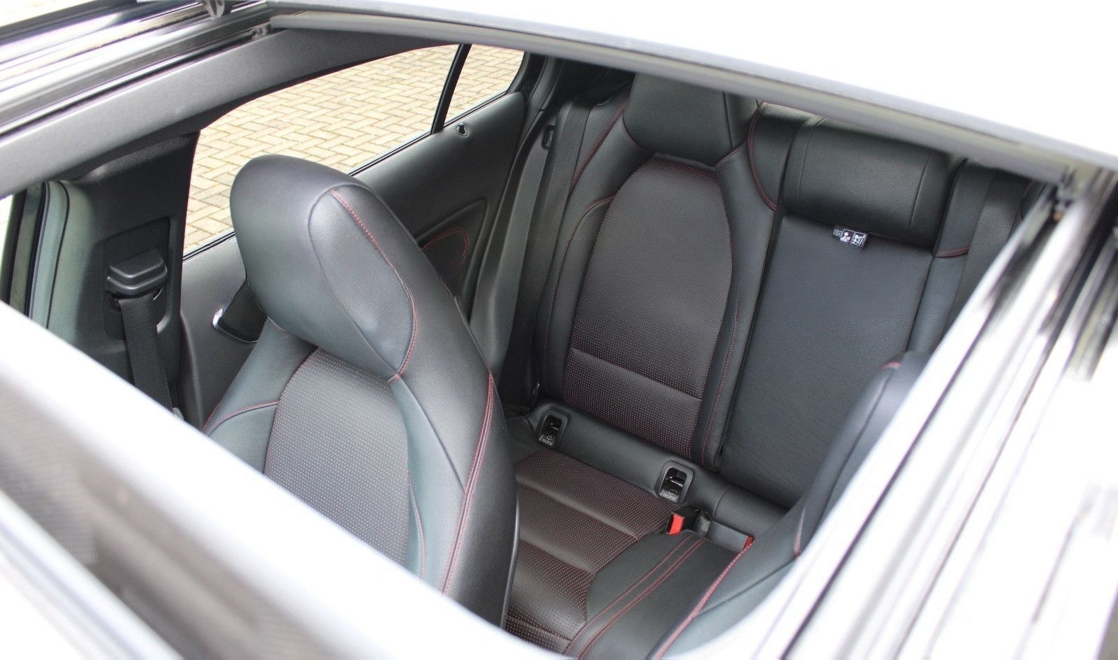 Mercedes-Benz GLA 250 4Matic AMG Aut.PANO Leder Bi-XENON Sound foto 12