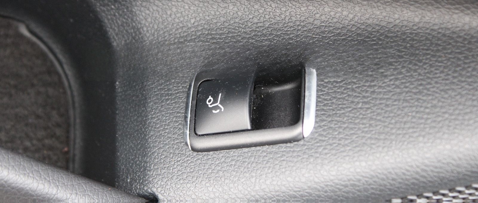 Mercedes-Benz GLA 250 4Matic AMG Aut.PANO Leder Bi-XENON Sound foto 34