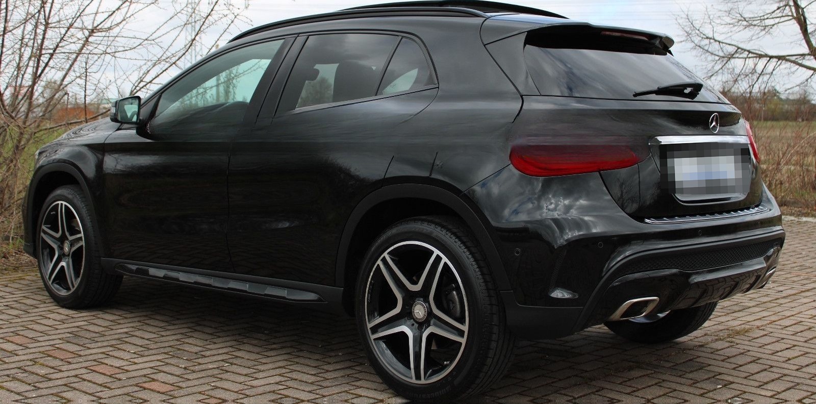 Mercedes-Benz GLA 250 4Matic AMG Aut.PANO Leder Bi-XENON Sound foto 6