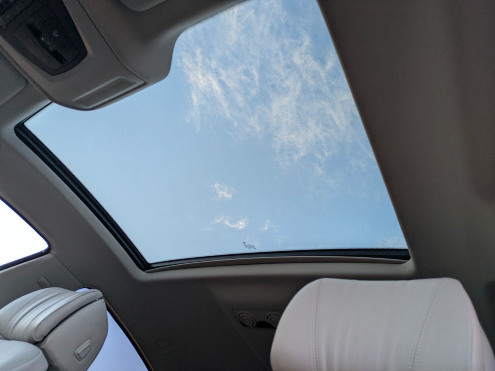 BMW 650i Gran Coupé - Panorama - Kamera - V8 Biturbo foto 12
