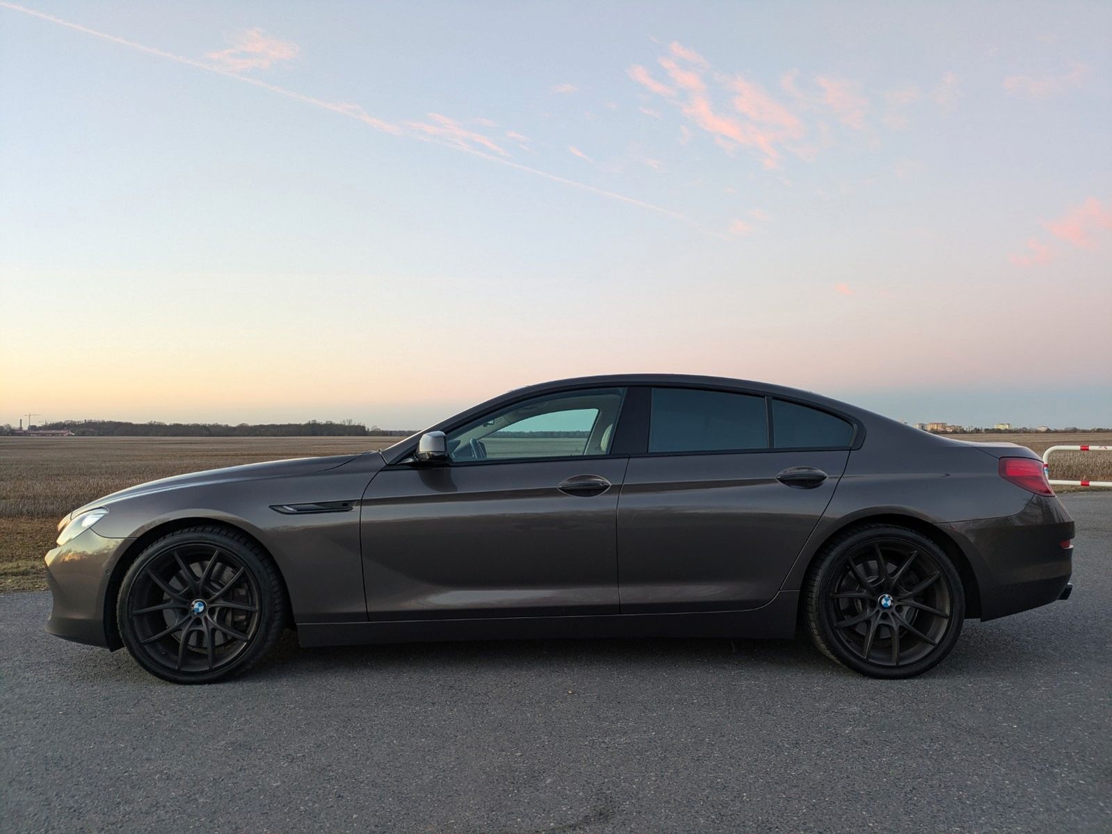 BMW 650i Gran Coupé - Panorama - Kamera - V8 Biturbo foto 5