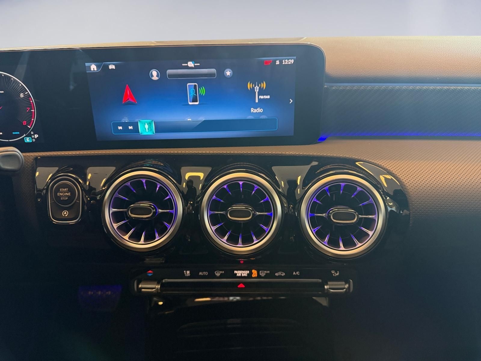 Mercedes-Benz A 200 Limousine AHK+MULTIBEAM+PANO+NIGHTPAKET+ foto 12