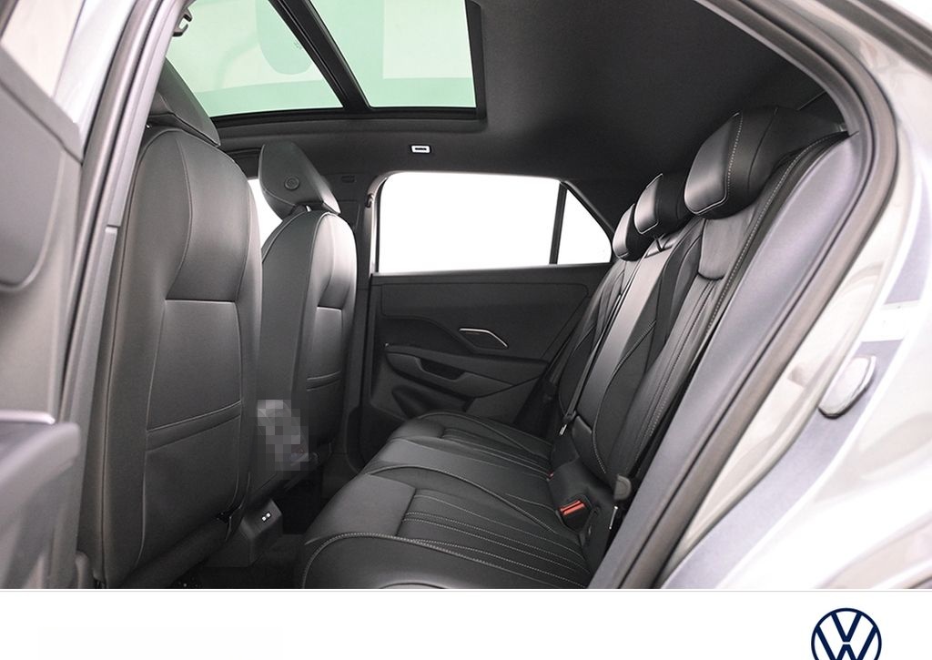 Volkswagen T-Roc 1.5 R-LINE DSG LEDER PANO STANDHZG AHK foto 12