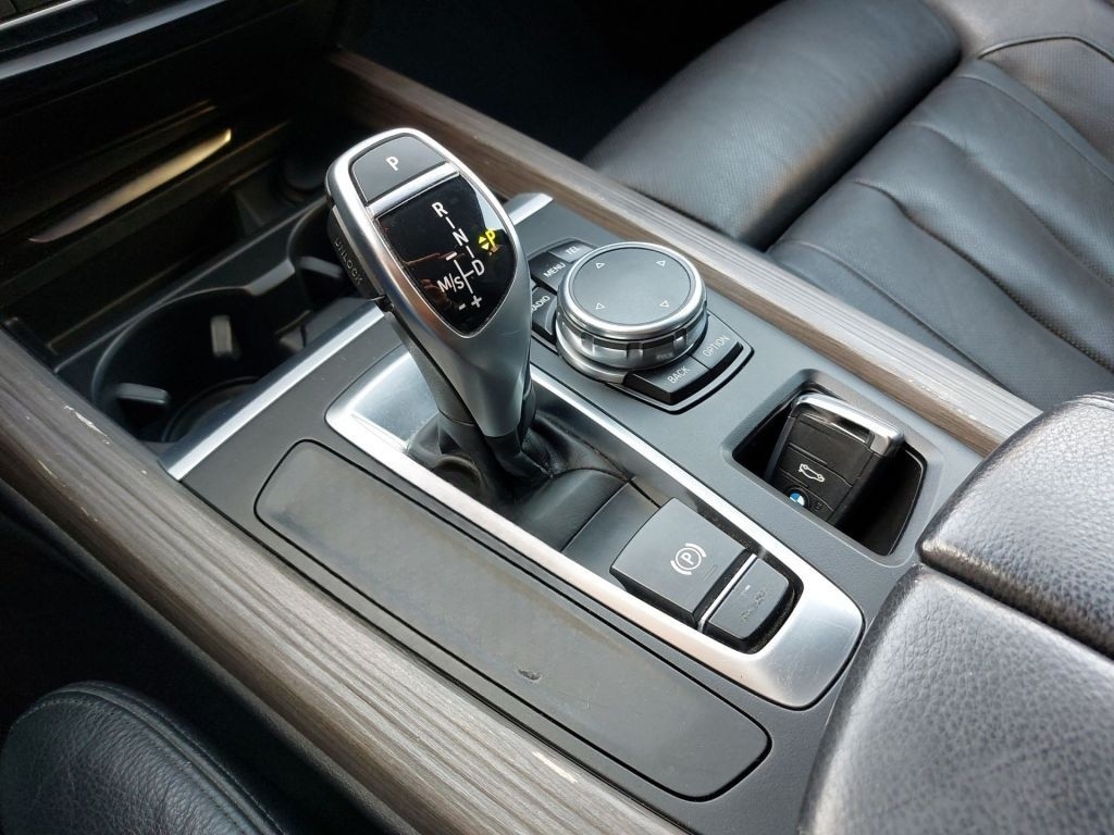 BMW X5 xDrive50i M-Sport GEWERBE 1.Hd AHK PANO KAM foto 18
