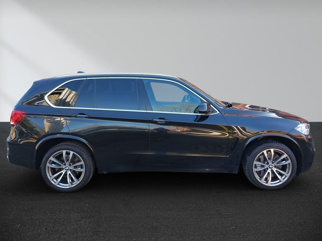 BMW X5 xDrive50i M-Sport GEWERBE 1.Hd AHK PANO KAM foto 3