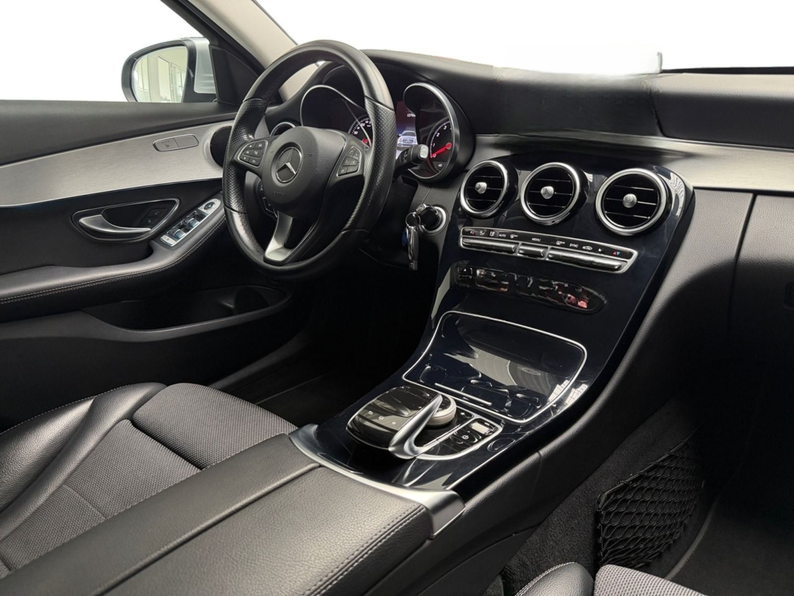 Mercedes-Benz C 200 AUTOMAT NAV+LED+EINPARKHILFE+ALLWETTER+TÜV foto 10