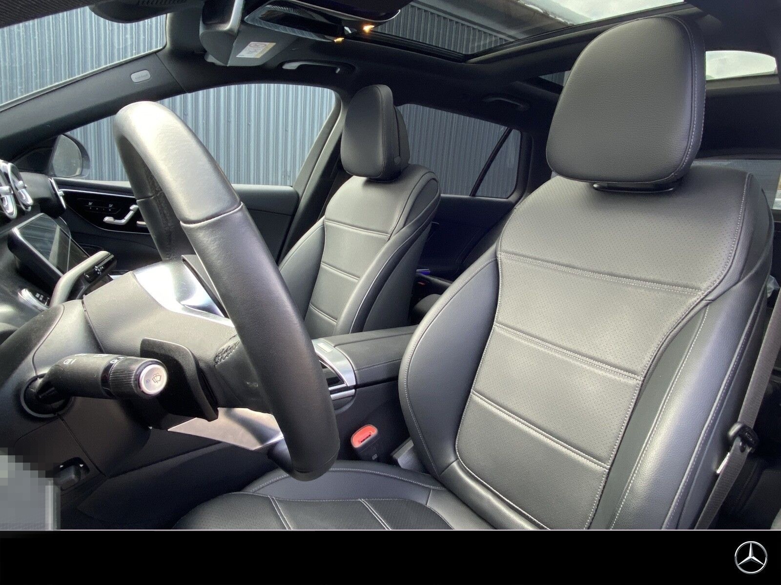 Mercedes-Benz C 300 T de Avantgarde Massage AHK 360° Pano NP86 foto 15