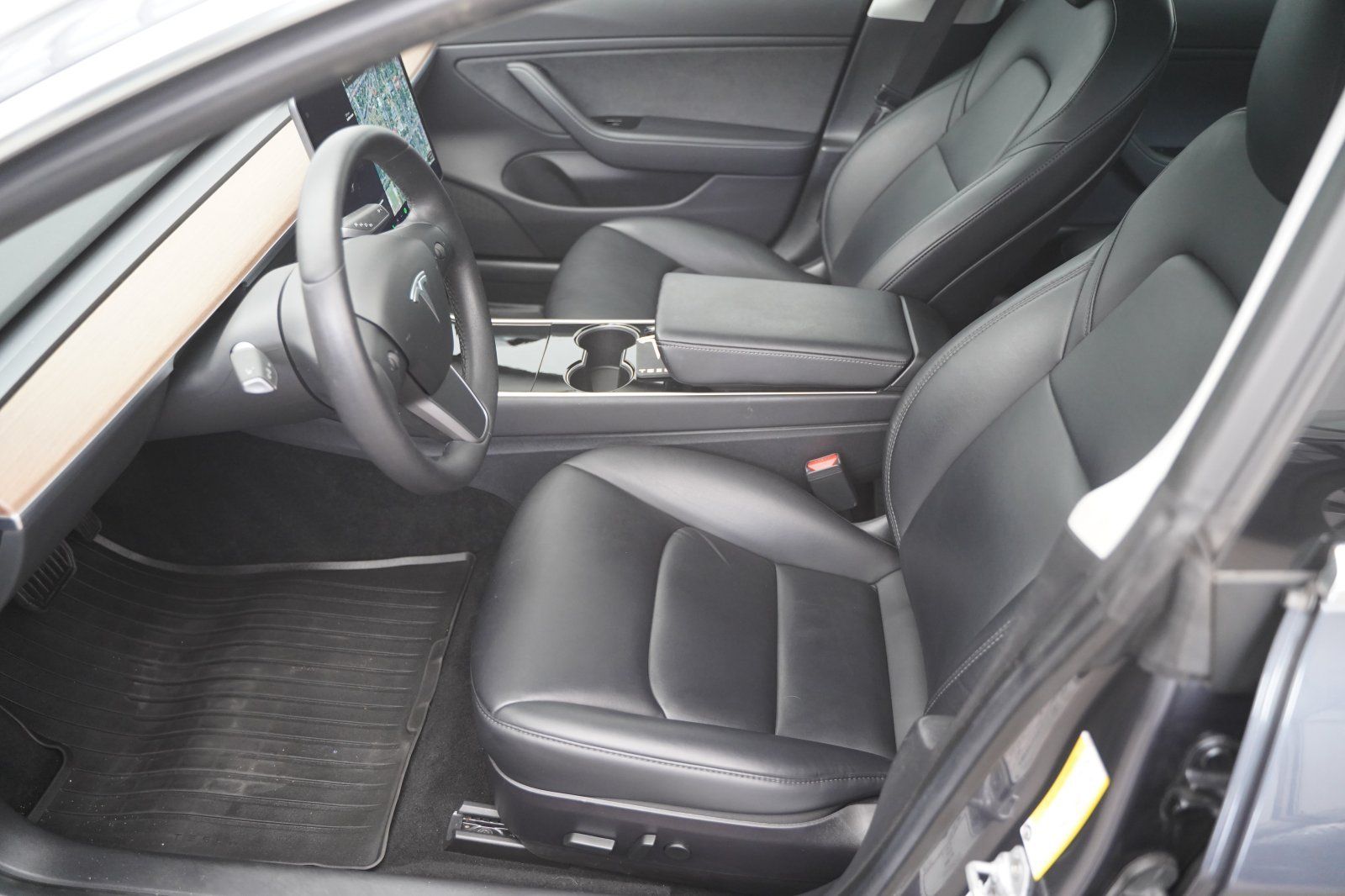 Tesla Model 3 Standard Range+ *1. Hand*unfallfrei* foto 9