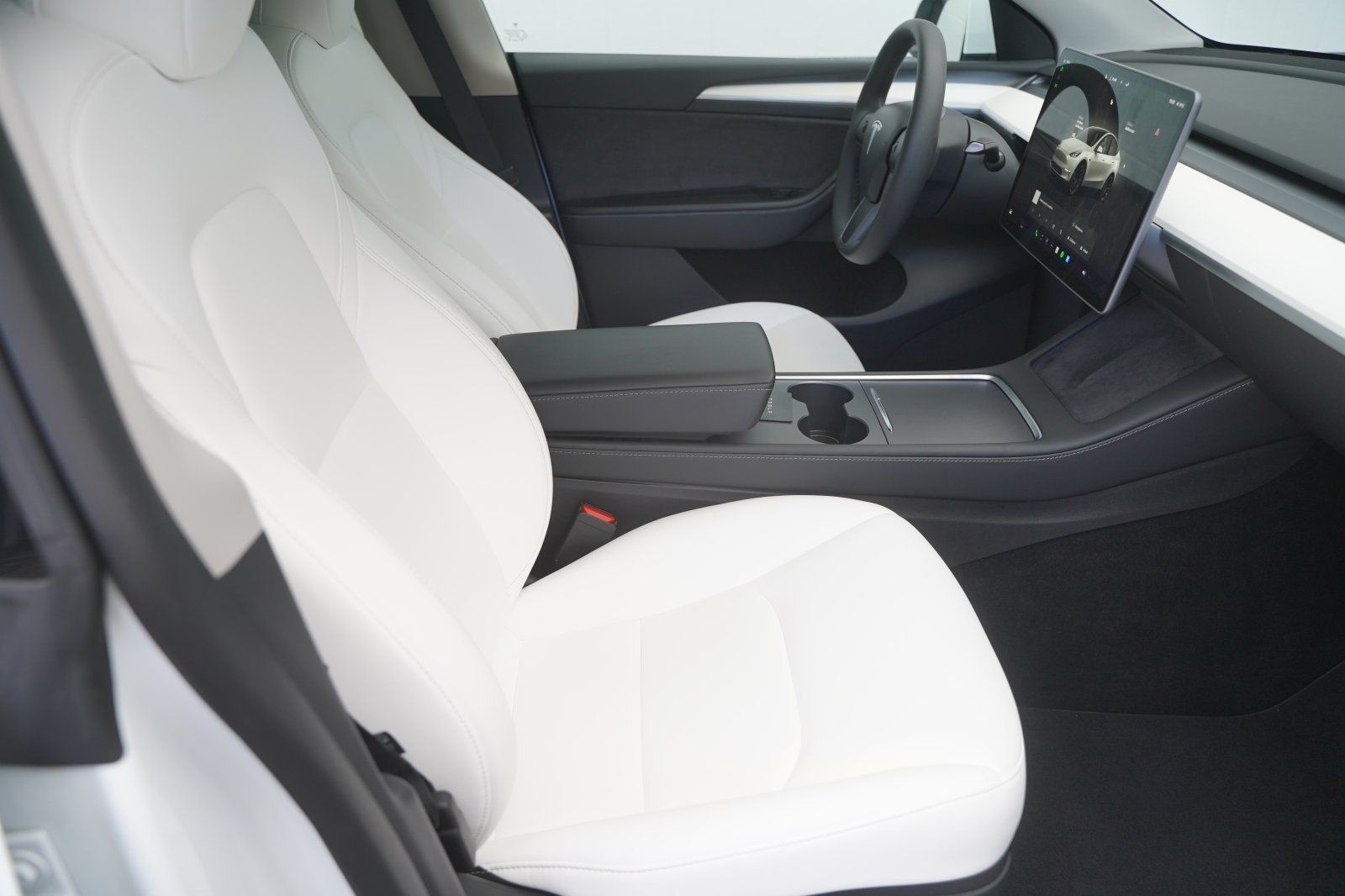 Tesla Model Y Long Range AWD *innen weiß*20-Zoll* foto 20